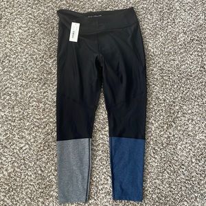 NWT Outdoor Voices 7/8 length dipped leggings